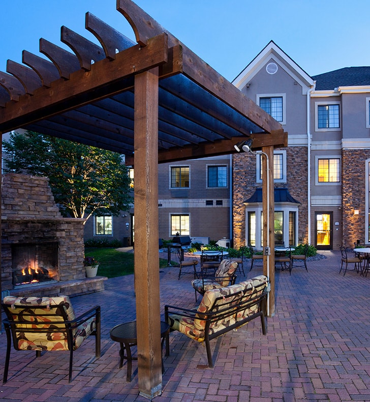 Staybridge Suites Maple Grove Arbor Lakes Exterior Night