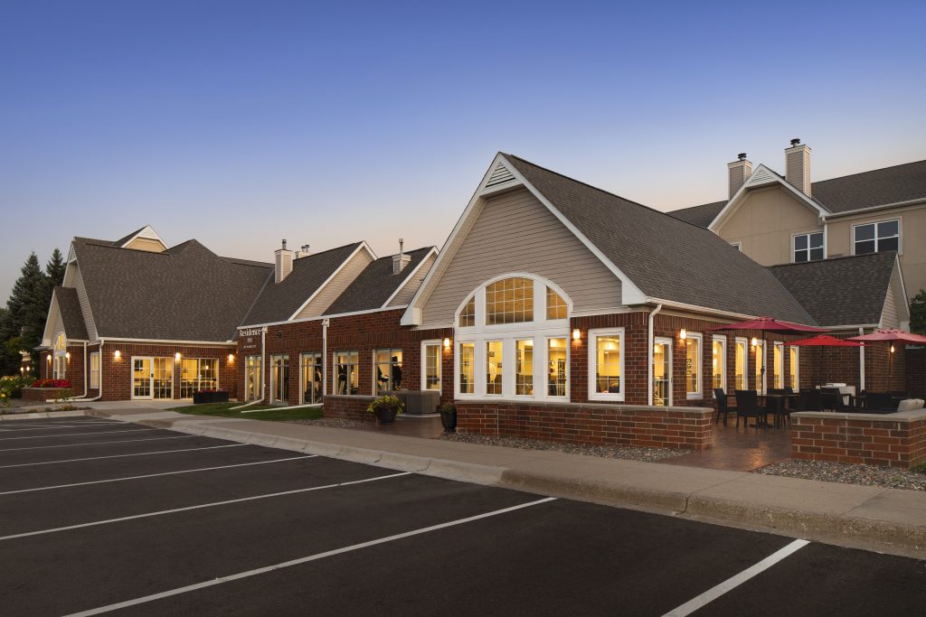 Exterior Shot of the Residence Inn in Roseville, MN