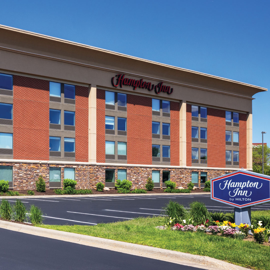 Hampton Inn Maple Grove Arbor Lakes Exterior during the Day