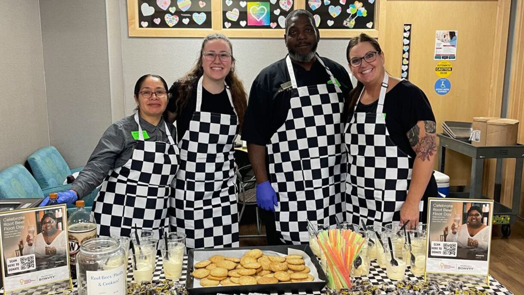 Root Beer Float Day at Courtyard Roseville