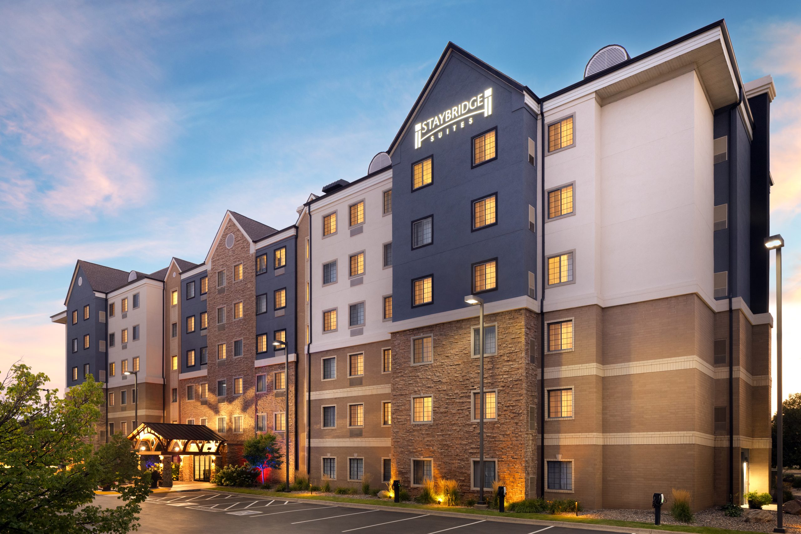 Staybridge Suites Bloomington hotel exterior in Bloomington, Minnesota